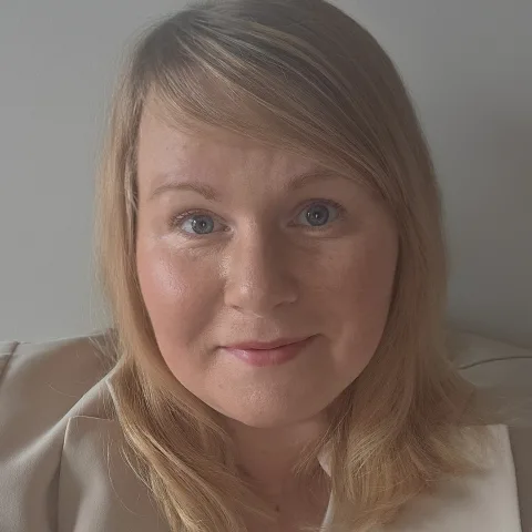 Steph Robinson